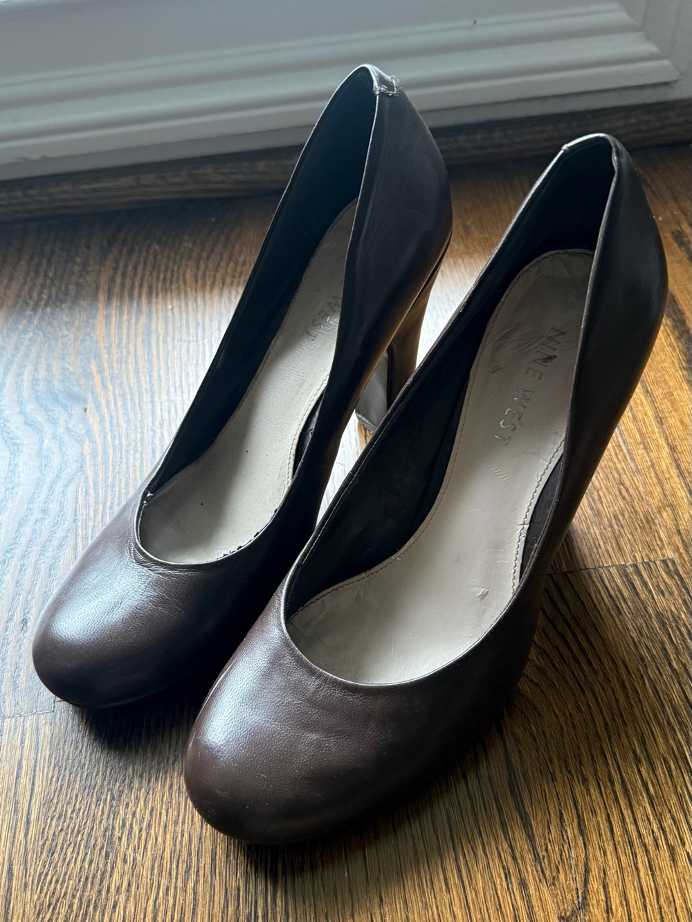 Nine West Dark Brown Leather Round-Toe High Heels